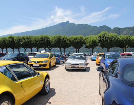 10eme rassemblement Renault Sport Alpine Aix les Bains 0001