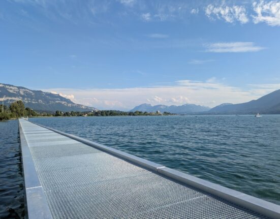 Sentier fil de l eau lac bourget