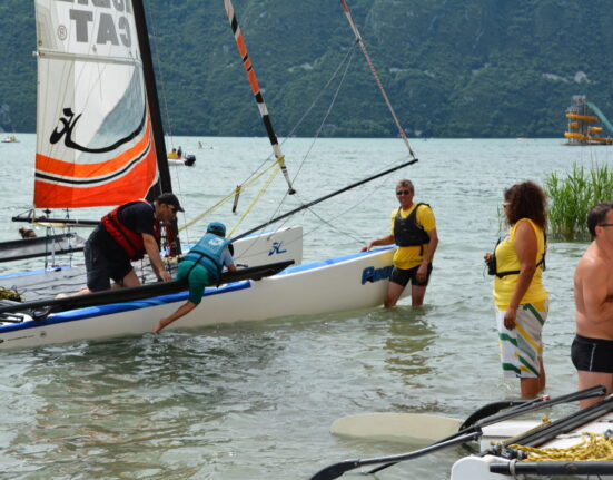 faites du nautisme aix les bains bourget lac