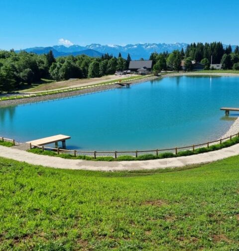 lac plan d'eau de la Feclaz savoie grand revard