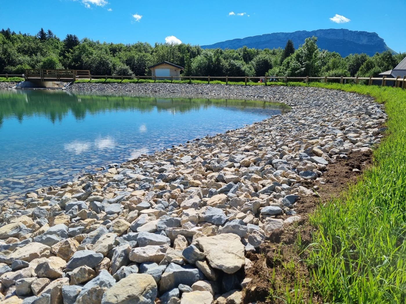 plan d'eau de la Feclaz savoie grand revard