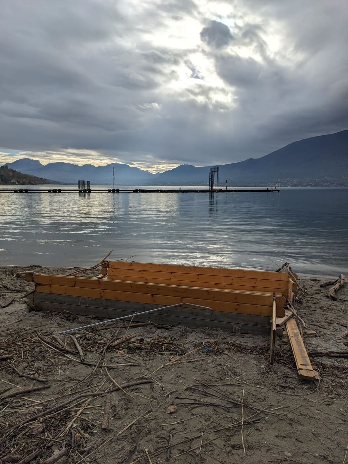 Crue lac du bourget 2023 Plage Aix les Bains