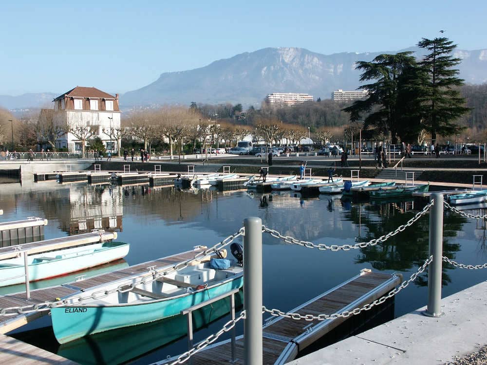 petit port aix les bains lac du bourget