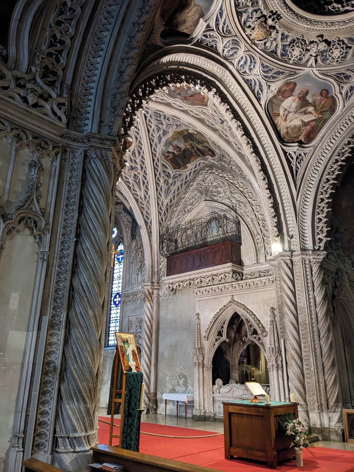 interieur eglise abbatiale abbaye hautecombe