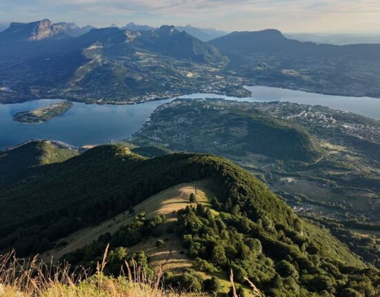 lac du bourget innondant Chambéry et Aix-les-Bains