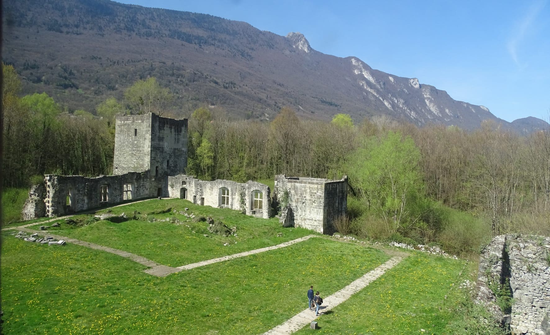 Chateau-Thomas-II-Bourget-du-Lac 04