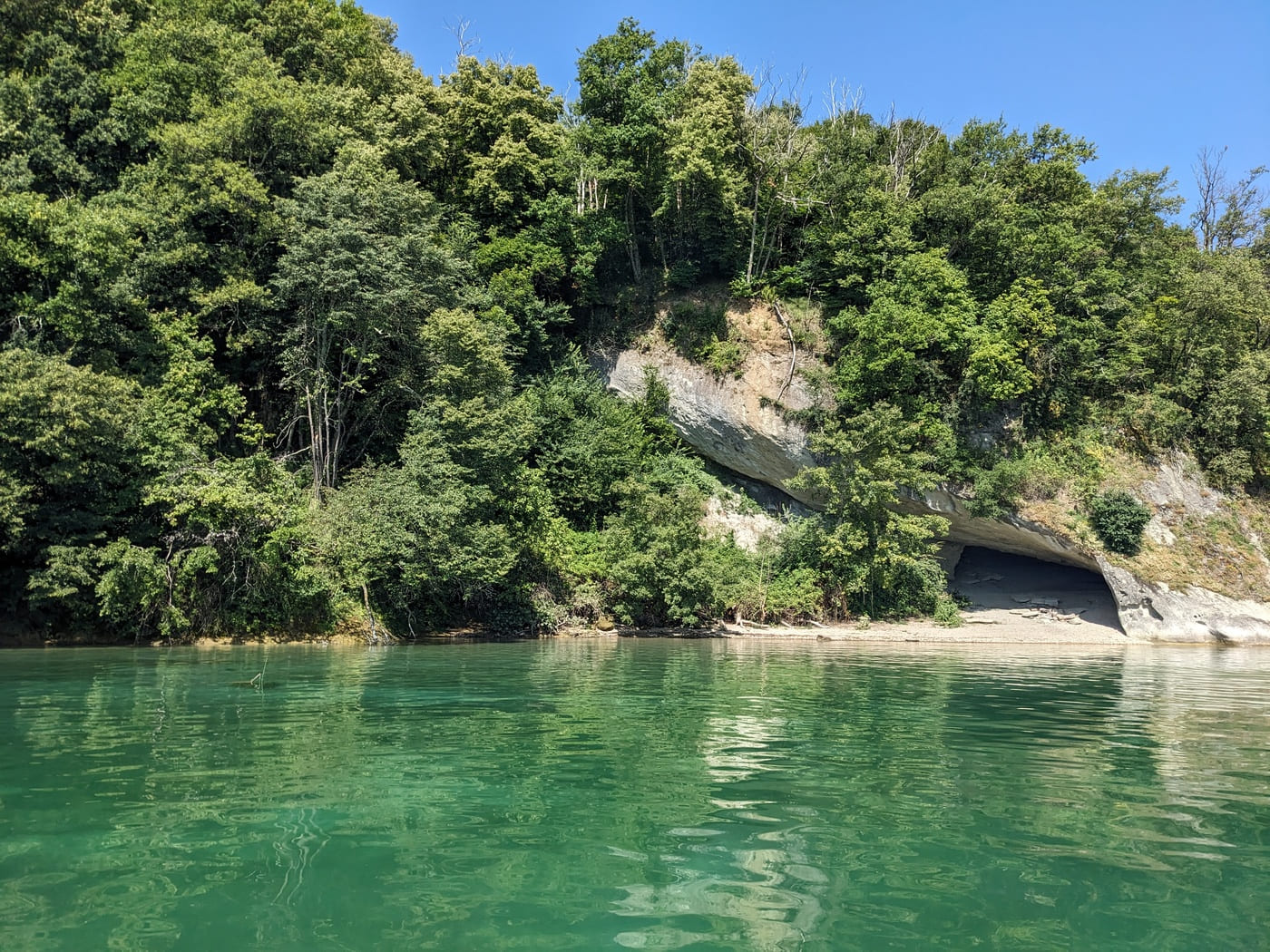 Grotte lac du bourget