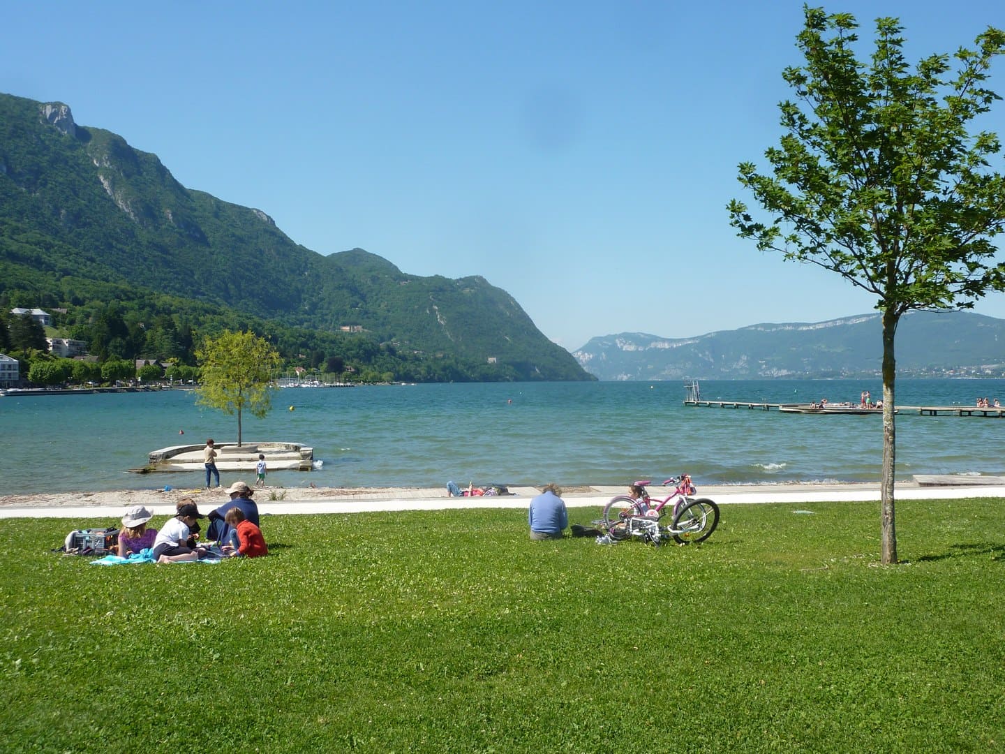 Plage-municipale-Le-Bourget-du-Lac-Savoie-6