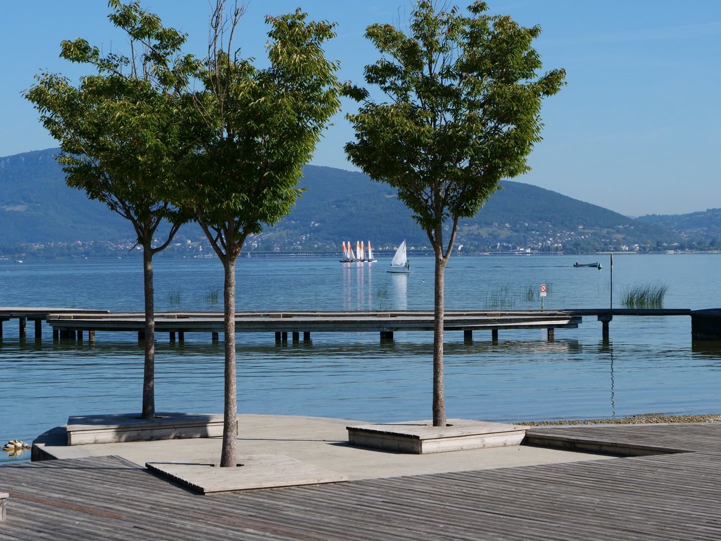 Plage-municipale-Le-Bourget-du-Lac-Savoie-9