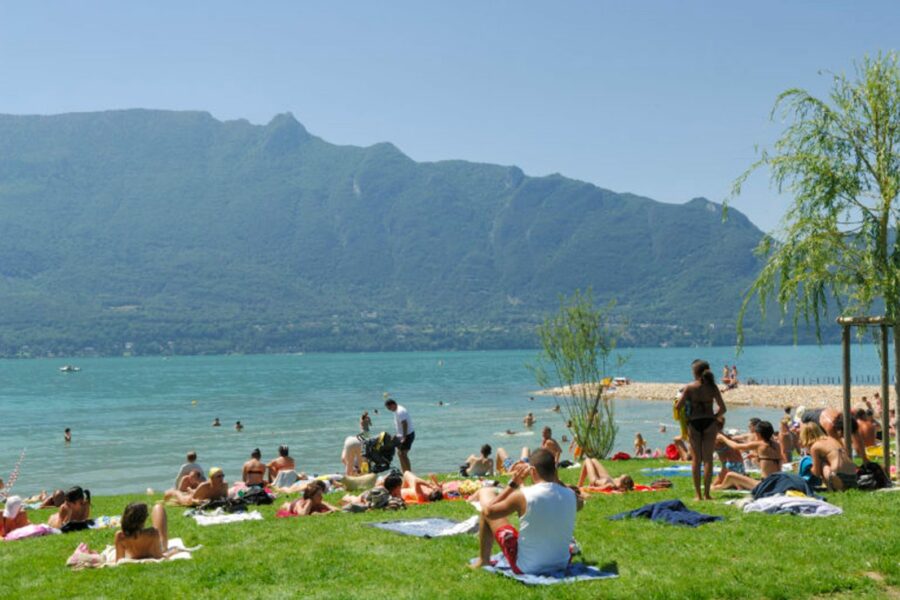 Stationnement autour du lac : tout ce qu’il faut savoir