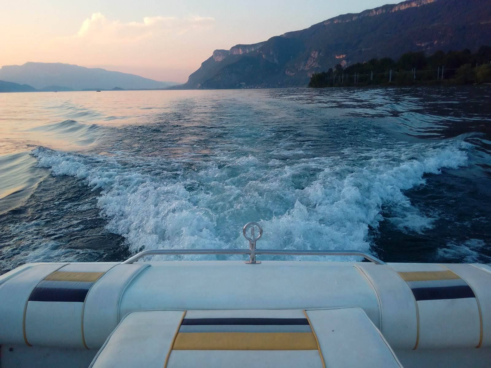 Vitesse maximale bateaux lac du bourget