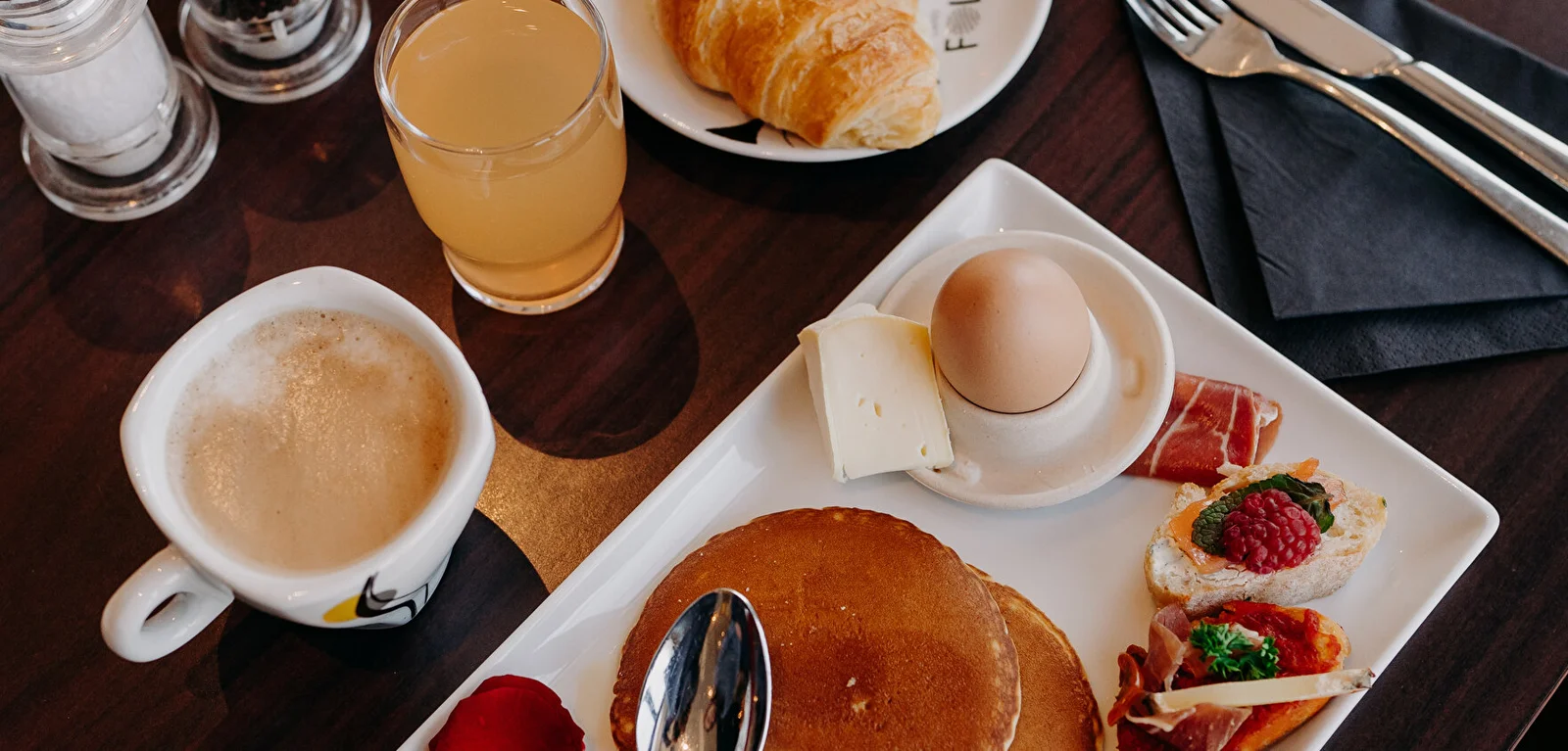 Brunch convivial au Restaurant Biõz à Aix-les-Bains